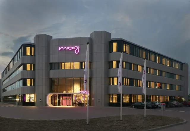 阿姆斯特丹史基浦机场 Moxy 酒店