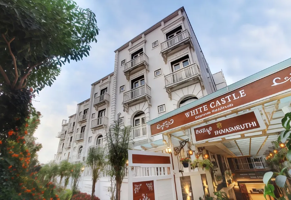 White Castle Boutique Apartment Hotel