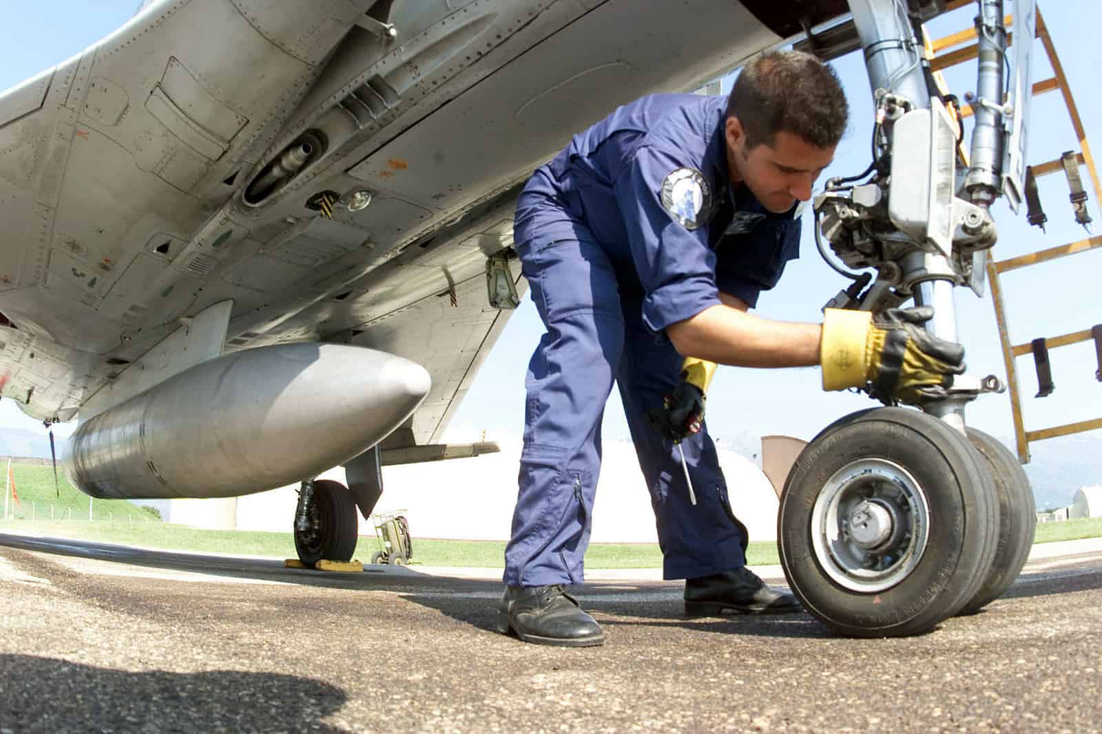 aircraft-management-services-companies-2023-fees