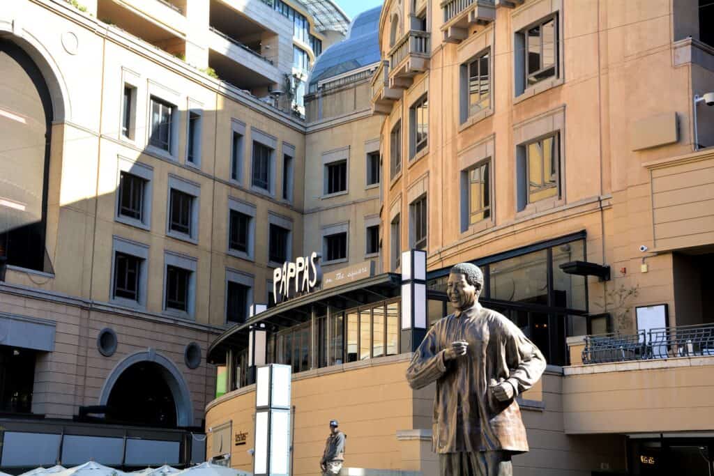 nelson mandela denkmal in johannesburg