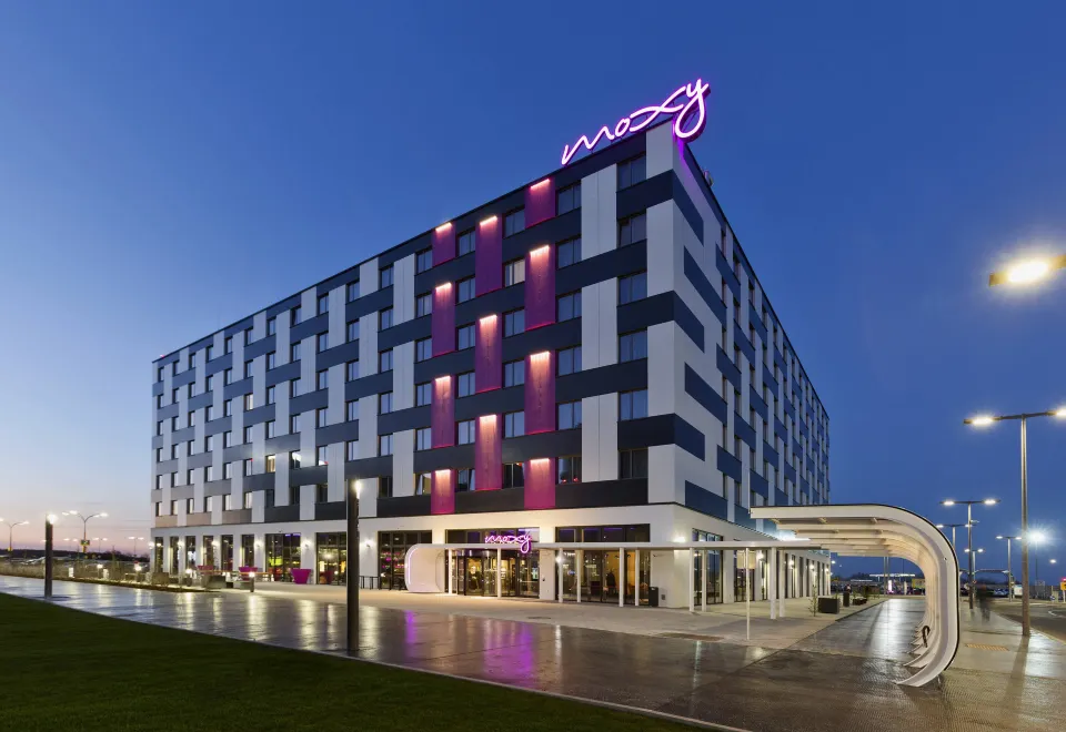 Moxy Vienna Airport