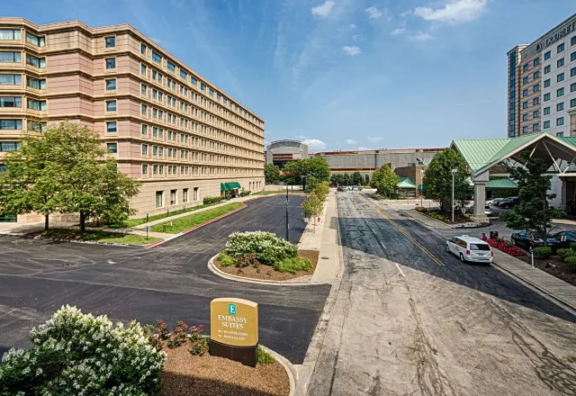 Embassy Suites door Hilton Chicago O'Hare Rosemont