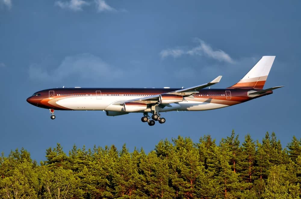 Airbus  A340 