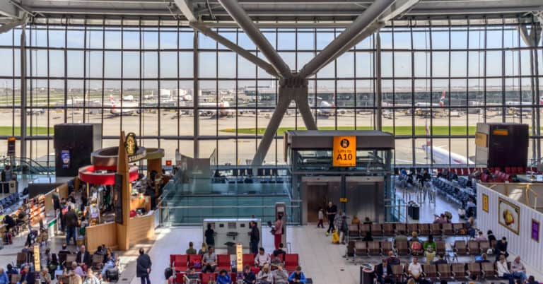 10 Biggest & Busiest Airports In The UK [With Pictures]